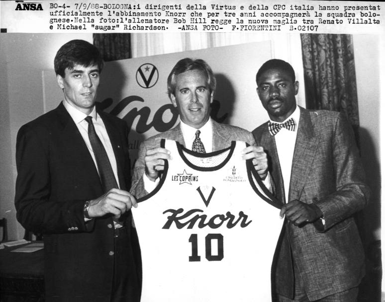 Bologna, 7 settembre 1988: Renato Villalta, Bob Hill e Michael Richardson alla presentazione del nuovo sponsor Knorr (Ansa)